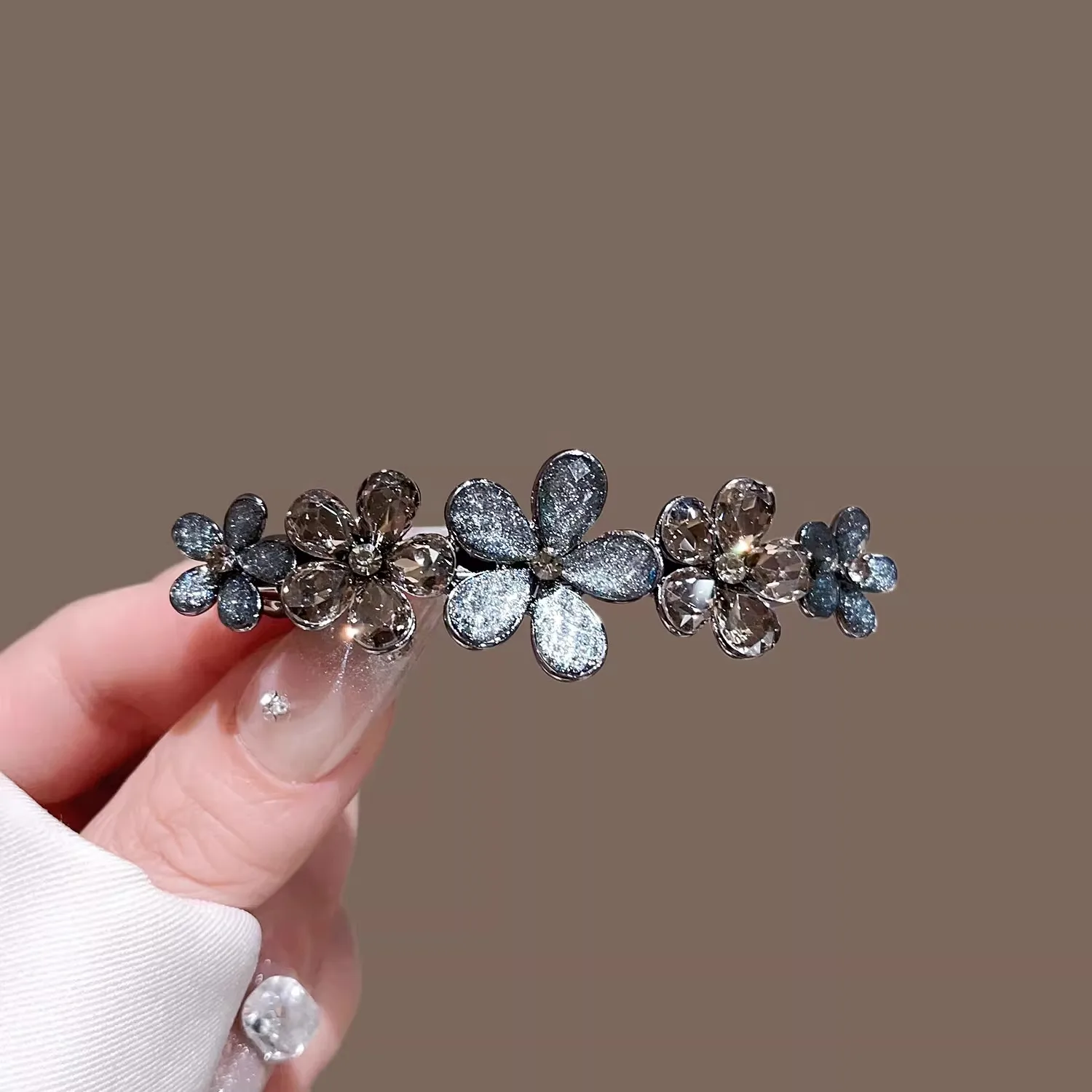 กิ๊บติดผมดอกไม้คริสตัลหรูหราคล - Tie Bar Clip บทวิจารณ์และราคา