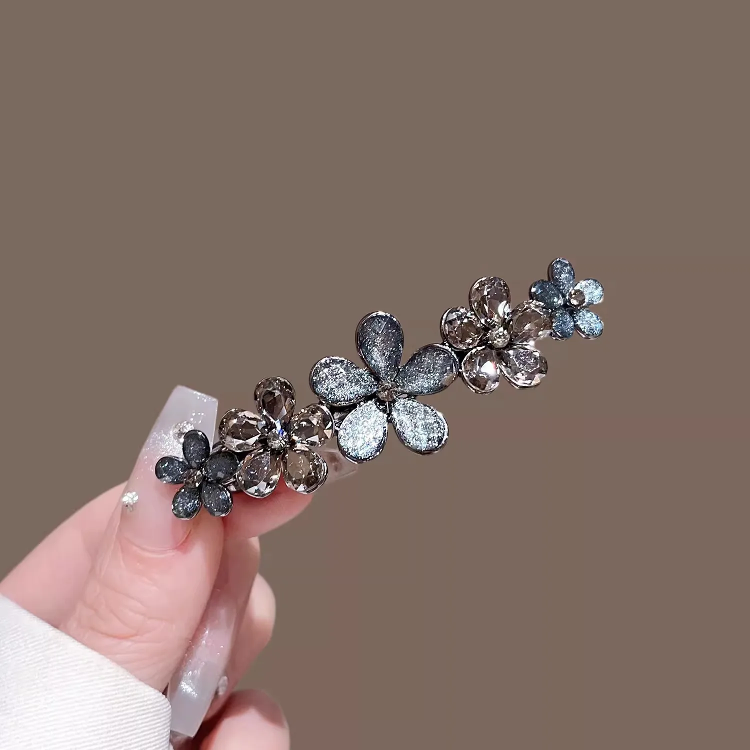 กิ๊บติดผมดอกไม้คริสตัลหรูหราคล - Tie Bar Clip บทวิจารณ์และราคา